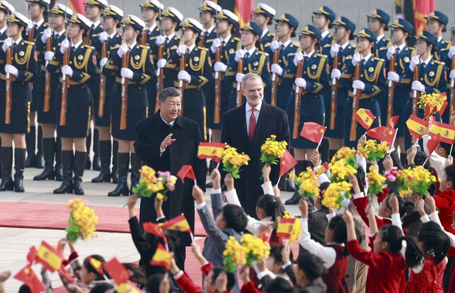 习近平会见西班牙国王费利佩六世