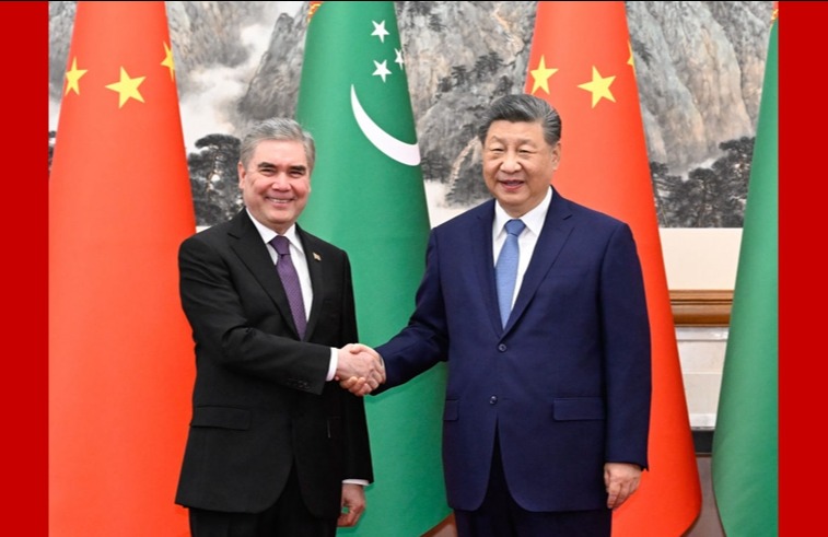 习近平会见土库曼斯坦民族领袖、人民委员会主席别尔德穆哈梅多夫