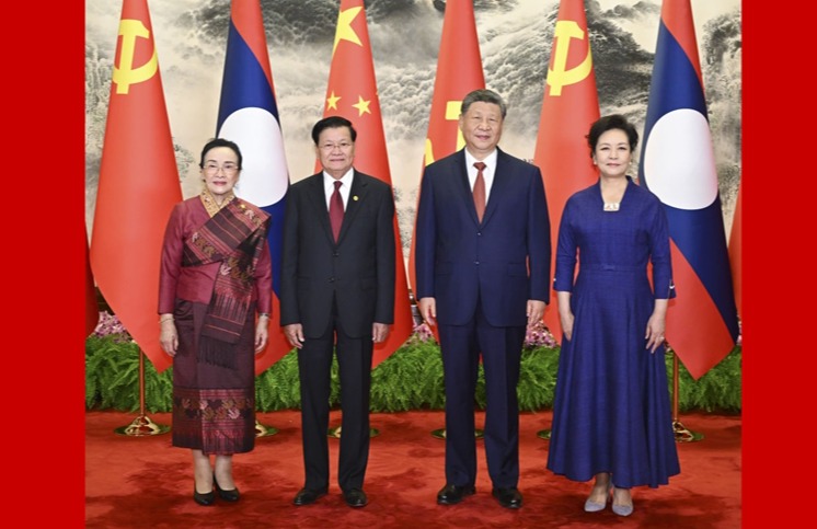 习近平同老挝人民革命党中央总书记、国家主席通伦举行会谈
