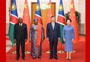 习近平同纳米比亚总统恩代特瓦会谈