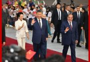 习近平抵达开罗对埃及进行国事访问